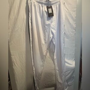 Gioberti Men’s XL White Track Pants perfect for a WHITE OUT New with flaw READ
